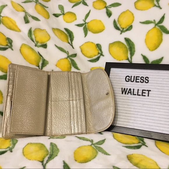 Great Condition Guess Wallet - Picture 3 of 4